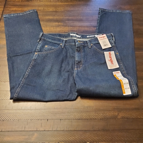 Wrangler Relaxed Straight Fit Flex Jean 32" inseam - Picture 10 of 11